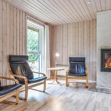 Awesome Home In Blavand With Sauna Дом отдыха