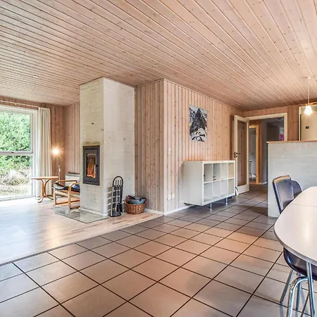 Awesome Home In Blavand With Sauna Дом отдыха Блаванн